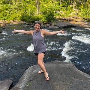 Meet your Posher, Amanda